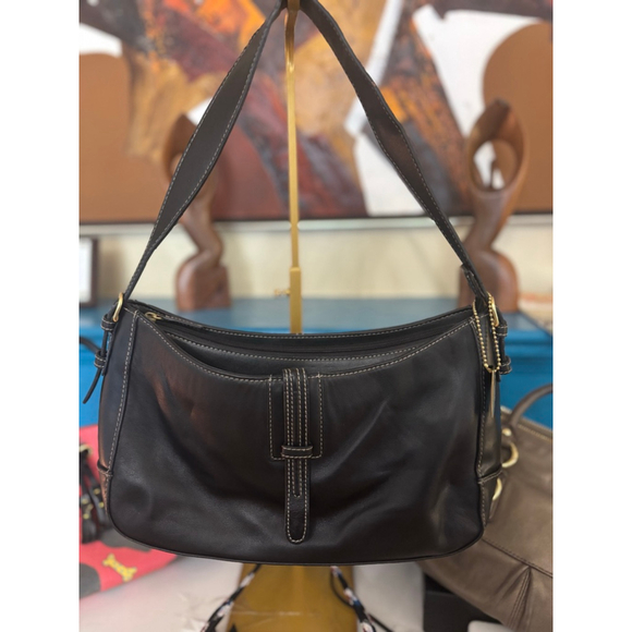 Madison Studio Black Leather Shoulder Bag One Size Gold Hardware - Picture 1 of 5